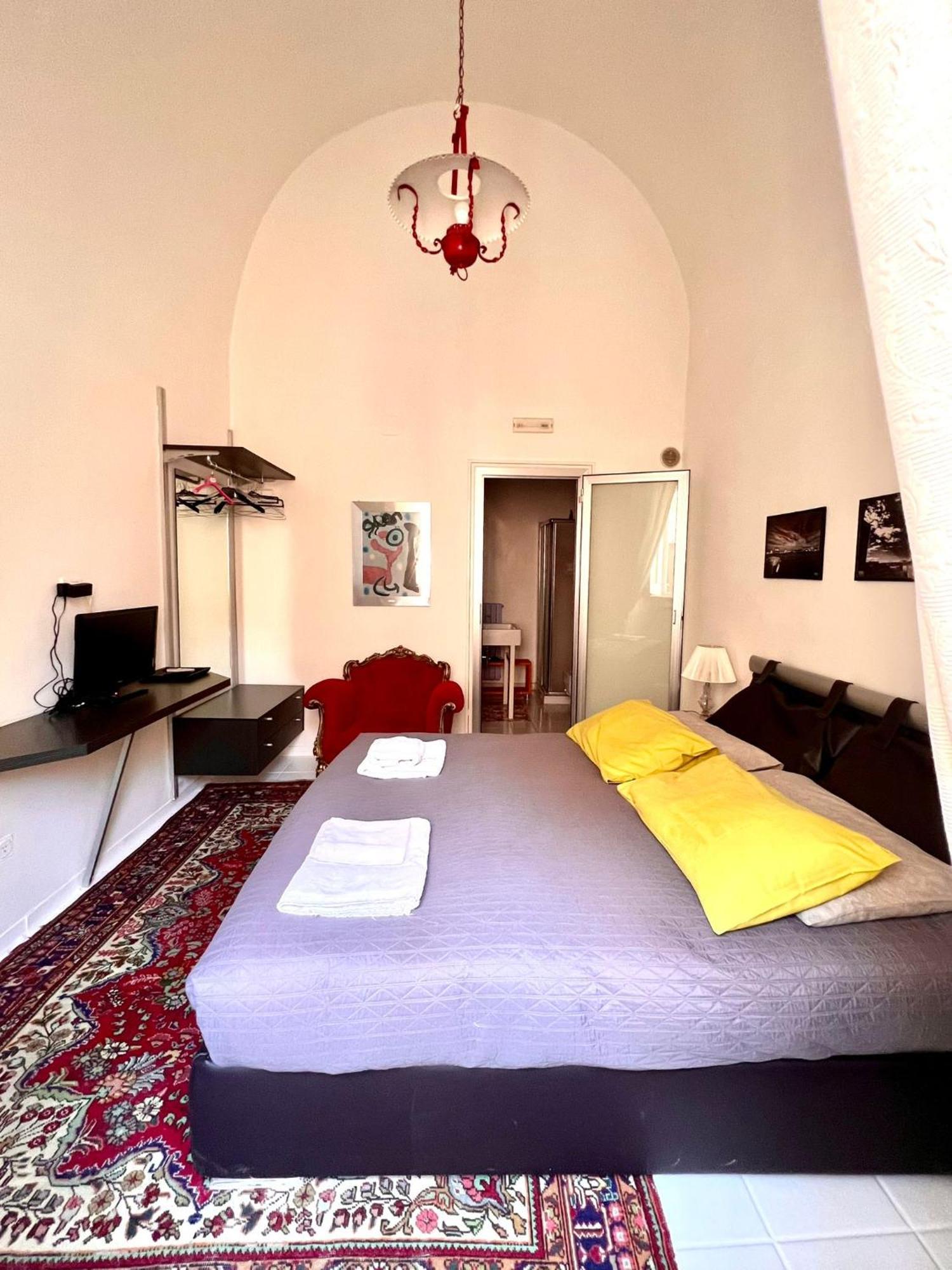 Saint Patrick Guest House Barletta Eksteriør bilde
