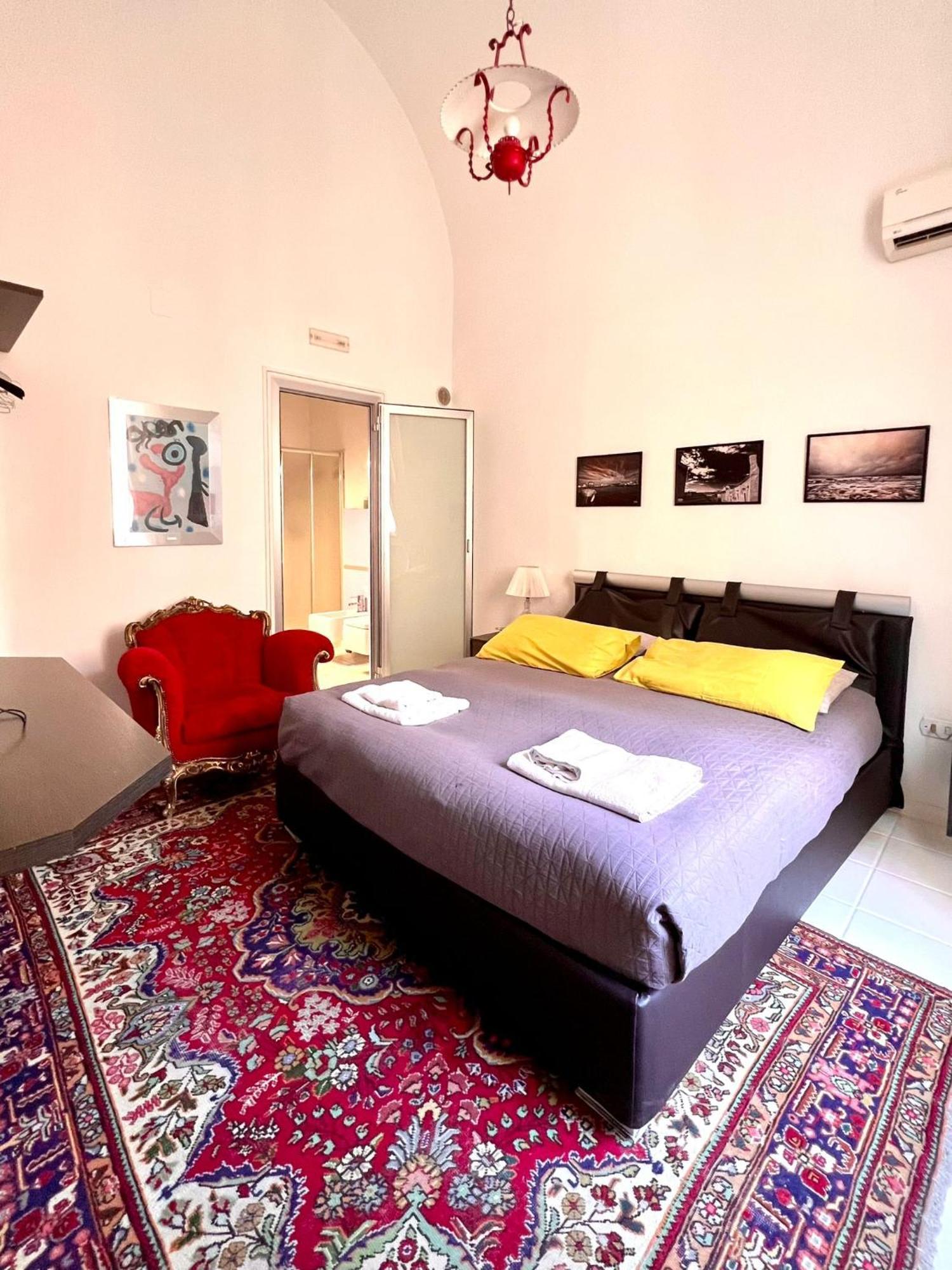 Saint Patrick Guest House Barletta Eksteriør bilde
